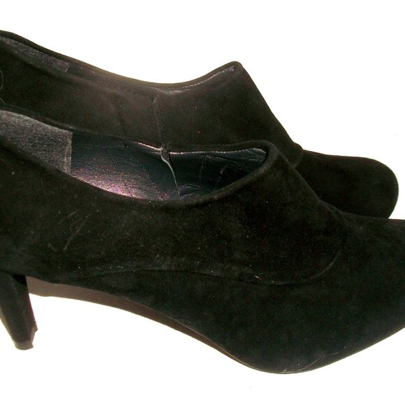 NWOB New Unworn Stuart Weitzman Black Suede High Heel Booties 9.5M $650 - Picture 4 of 7